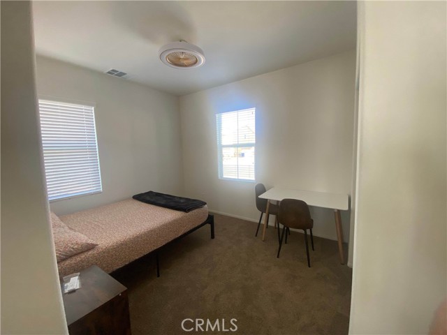 Detail Gallery Image 12 of 14 For 13014 Woodhill St, Victorville,  CA 92392 - 4 Beds | 3 Baths