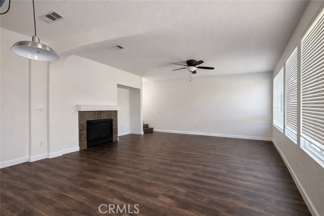 Detail Gallery Image 3 of 7 For 11971 Limestone Ct, Yucaipa,  CA 92399 - 3 Beds | 2/1 Baths