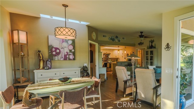 Detail Gallery Image 9 of 20 For 1621 Interlachen 265f,  Seal Beach,  CA 90740 - 2 Beds | 2 Baths