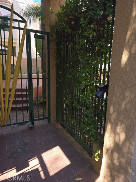 Detail Gallery Image 26 of 26 For 14347 Albers St #301,  Sherman Oaks,  CA 91401 - 2 Beds | 2 Baths