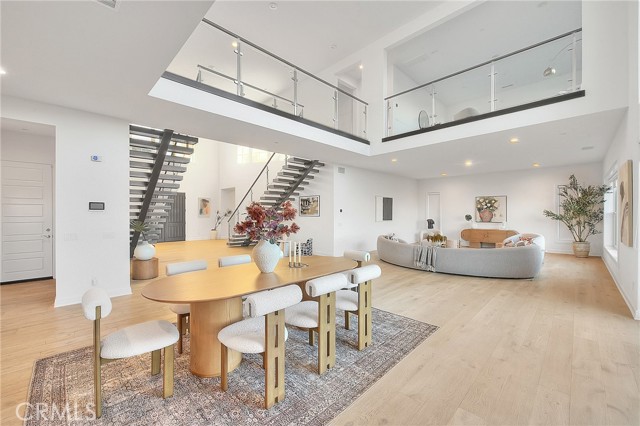 Detail Gallery Image 8 of 68 For 20164 Galway Ln, Porter Ranch,  CA 91326 - 5 Beds | 5/1 Baths