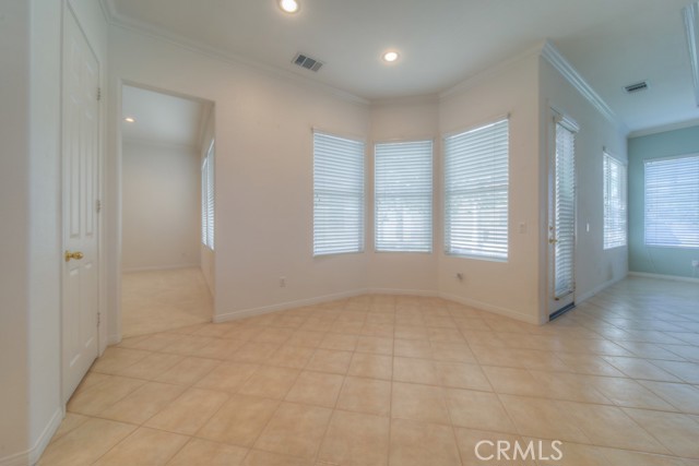 42133 Wagon Wheel Lane, Murrieta CA: https://media.crmls.org/medias/18e0a0d6-0334-435d-a2df-3389252558ce.jpg