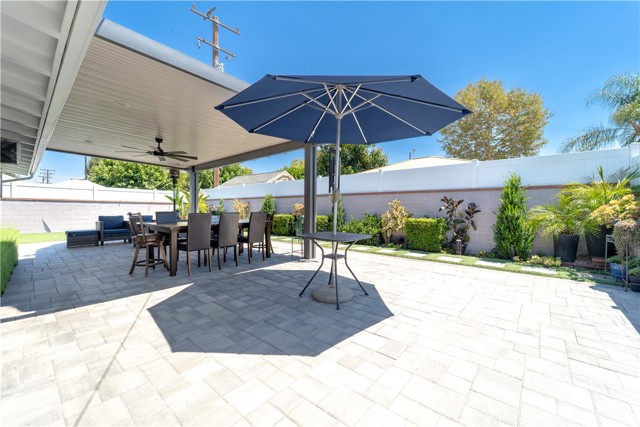 8326 Sanger Avenue, Whittier CA: https://media.crmls.org/medias/18e103bc-31d6-403e-9d1f-829bc3d5cf9b.jpg