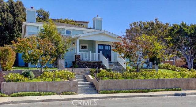 Detail Gallery Image 1 of 1 For 2704 El Oeste Dr, Hermosa Beach,  CA 90254 - 4 Beds | 3/1 Baths
