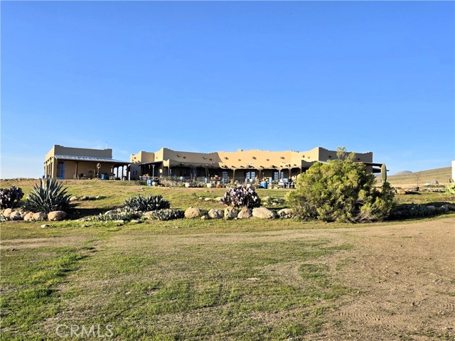 6002 General Beale Road, Arvin CA: https://media.crmls.org/medias/18e2e816-511e-49b0-aaa1-03053542737e.jpg