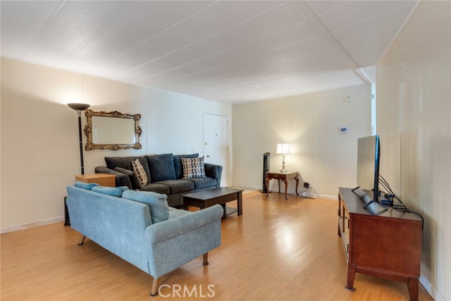 Detail Gallery Image 6 of 30 For 4000 Pierce St #220,  Riverside,  CA 92505 - 3 Beds | 2 Baths