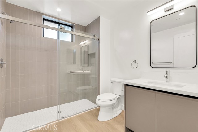 848 N. Hayworth, West Hollywood CA: https://media.crmls.org/medias/18e3ad81-12d5-432c-be18-26ff59420e0d.jpg