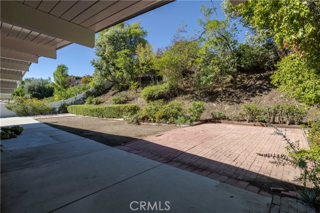 Detail Gallery Image 41 of 44 For 12719 Jimeno Ave, Granada Hills,  CA 91344 - 4 Beds | 2 Baths