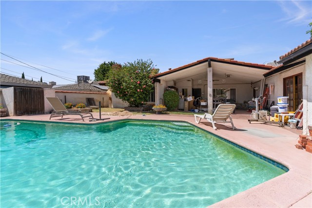 3419 Crest Drive, Bakersfield CA: https://media.crmls.org/medias/18e460ac-e02c-4954-92ae-37f027f677e2.jpg