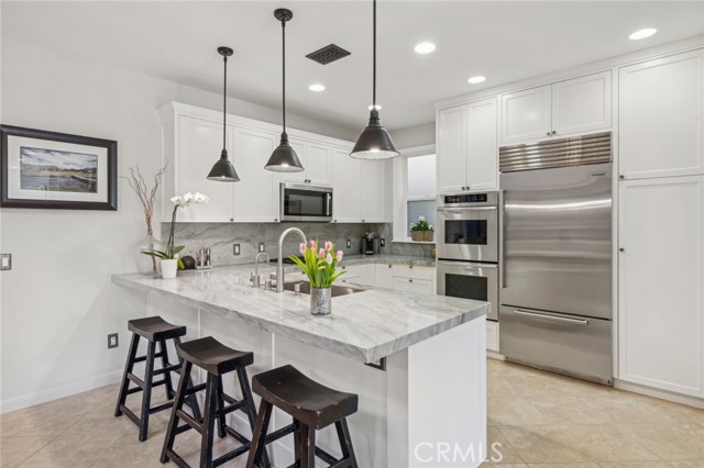 Detail Gallery Image 7 of 29 For 610 Marigold Ave, Corona Del Mar,  CA 92625 - 3 Beds | 3/1 Baths