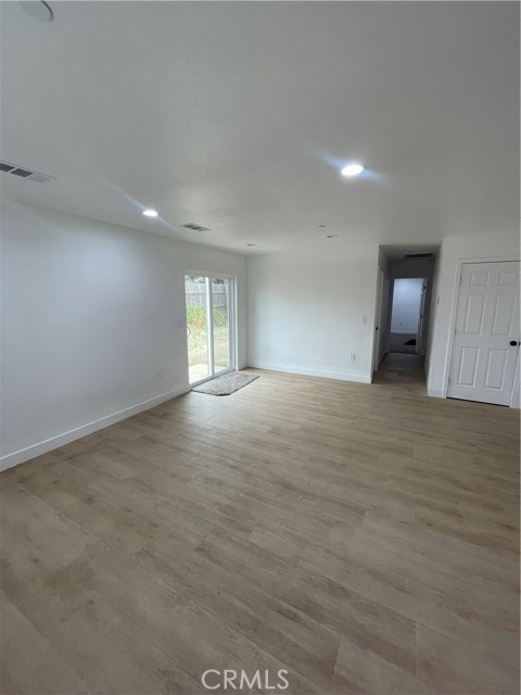 Detail Gallery Image 13 of 41 For 1320 Jacqueline, Pomona,  CA 91768 - 5 Beds | 4 Baths