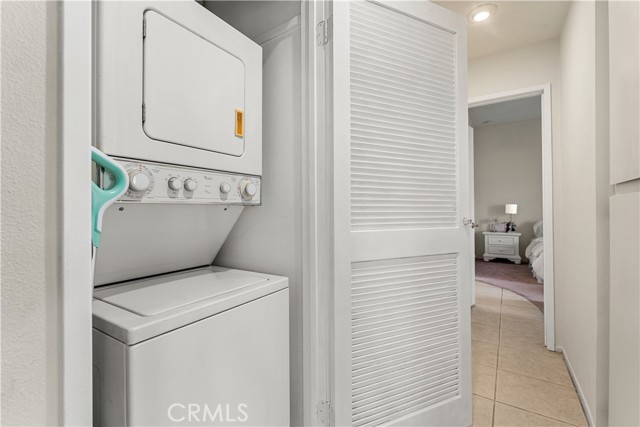 Detail Gallery Image 16 of 29 For 105 Corsica Dr, Newport Beach,  CA 92660 - 2 Beds | 1 Baths