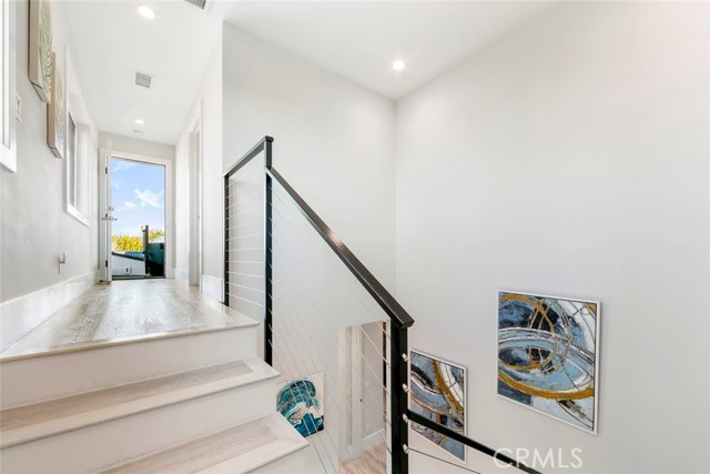 417 E Bay, Newport Beach CA: https://media.crmls.org/medias/18e4d57d-535f-420a-8c7a-9f641d755a5e.jpg