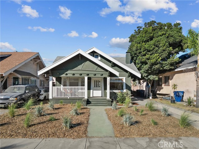 Detail Gallery Image 1 of 1 For 1337 W 49th St, Los Angeles,  CA 90037 - 3 Beds | 2 Baths