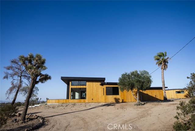 3977 Sage Avenue, Yucca Valley CA: https://media.crmls.org/medias/18e5ba5d-da73-42d6-a29c-ab064c9de2a4.jpg