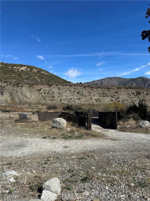 Detail Gallery Image 20 of 23 For 8491 Swarthout Canyon, San Bernardino,  CA 92407 - 3 Beds | 2 Baths