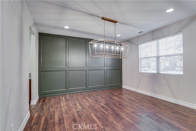 Detail Gallery Image 5 of 44 For 5005 Silvery Jewel, Bakersfield,  CA 93313 - 5 Beds | 3/1 Baths