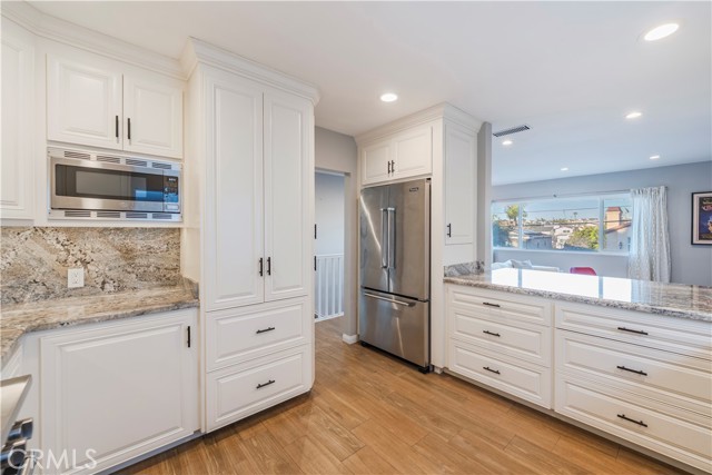 1719 Stanford Avenue, Redondo Beach, California 90278, 3 Bedrooms Bedrooms, ,1 BathroomBathrooms,Residential,For Sale,Stanford,SB25052370