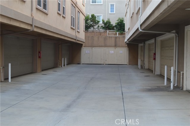 Detail Gallery Image 4 of 23 For 1421 Lomita Bld #3,  Harbor City,  CA 90710 - 3 Beds | 2/1 Baths