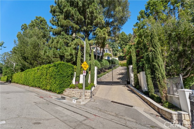 Detail Gallery Image 38 of 41 For 1210 Chantilly, Los Angeles,  CA 90077 - 6 Beds | 8 Baths