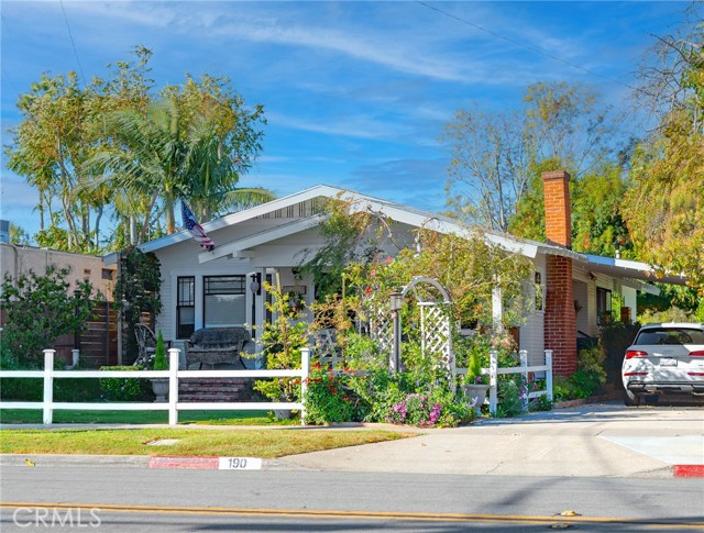 Detail Gallery Image 2 of 46 For 190 Pacific St, Tustin,  CA 92780 - 3 Beds | 1 Baths