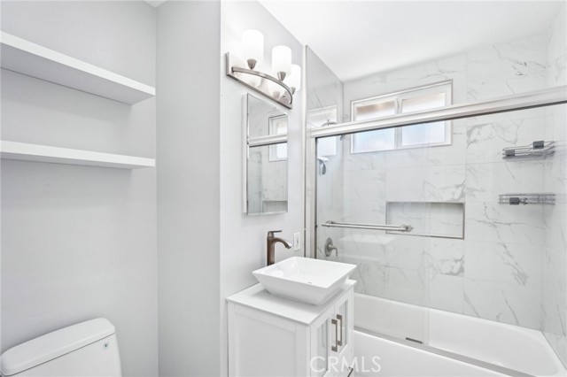 Detail Gallery Image 11 of 18 For 1762 Bern Dr, Corona,  CA 92882 - 4 Beds | 2 Baths