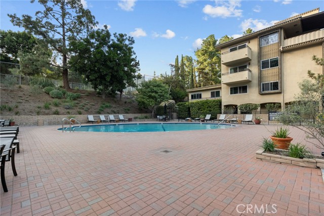 Detail Gallery Image 21 of 33 For 6752 Hillpark #202,  Los Angeles,  CA 90068 - 2 Beds | 2 Baths