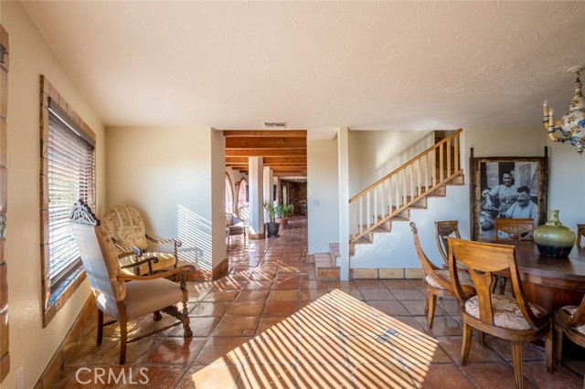 Detail Gallery Image 12 of 74 For 135 Loma Metisse Rd, Malibu,  CA 90265 - 5 Beds | 3/1 Baths