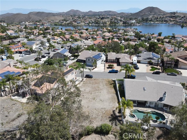 Detail Gallery Image 3 of 9 For 29613 Chaparral Way, Canyon Lake,  CA 92587 - – Beds | – Baths