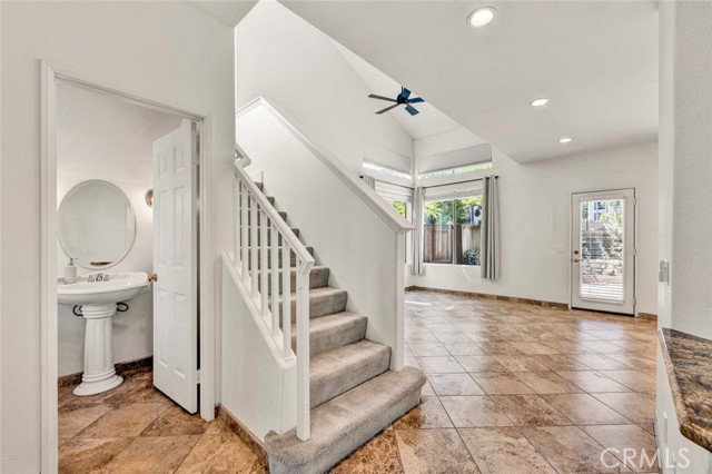 Detail Gallery Image 6 of 39 For 27 Cayman Brac, Aliso Viejo,  CA 92656 - 3 Beds | 2/1 Baths