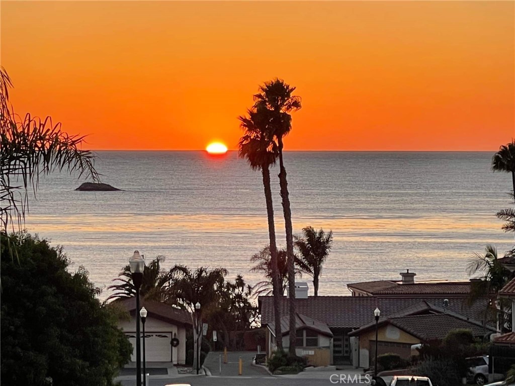 https://media.crmls.org/medias/18edbb6a-7d43-4693-94bb-a1e87ab31e7d.jpg?preset=X-Large