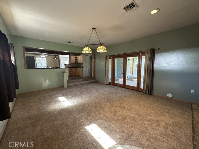 6724 Jumilla Avenue photo 12