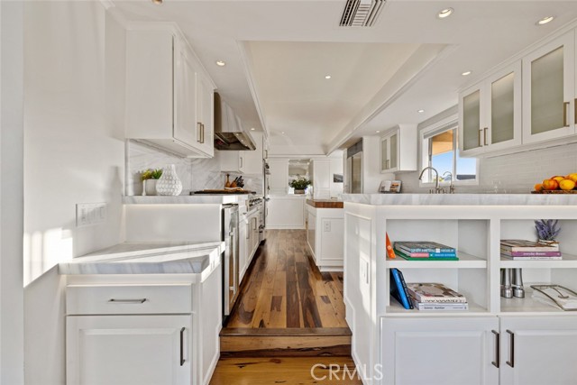 Detail Gallery Image 46 of 68 For 218 Evening Star Ln, Newport Beach,  CA 92660 - 5 Beds | 3/1 Baths