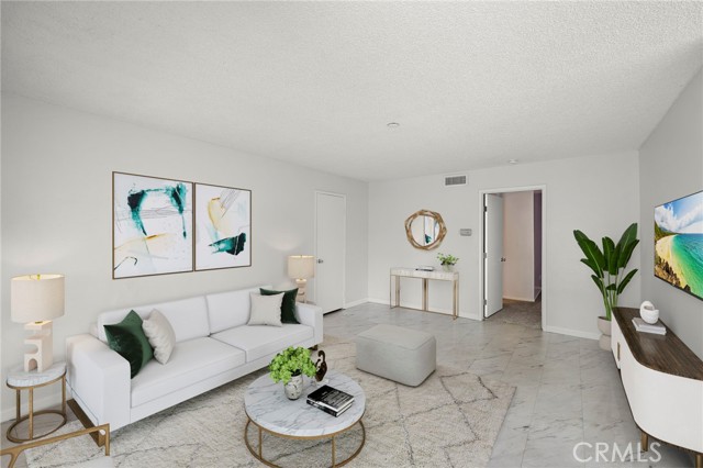 Front Image Thumbnail for CROC26092039