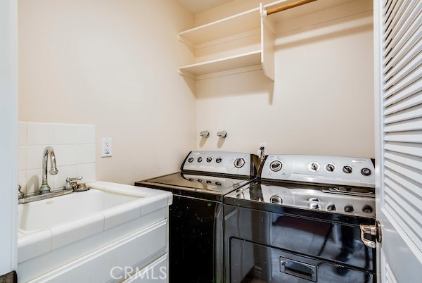 2113 Mathews Avenue, Redondo Beach, California 90278, 3 Bedrooms Bedrooms, ,2 BathroomsBathrooms,Residential,Sold,Mathews,SB18024022