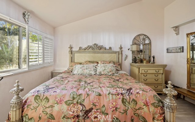 Detail Gallery Image 13 of 30 For 1149 Ramona Dr, Newbury Park,  CA 91320 - 3 Beds | 2 Baths
