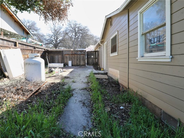 Detail Gallery Image 26 of 29 For 5972 Old Highway 53, Clearlake,  CA 95422 - 2 Beds | 1 Baths