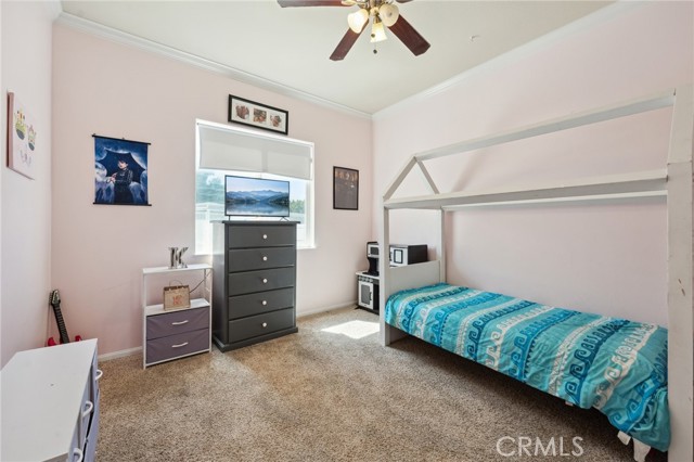 10237 Cotoneaster Street, Apple Valley CA: https://media.crmls.org/medias/18f31742-ca6e-476c-800d-ae12b7e3157c.jpg