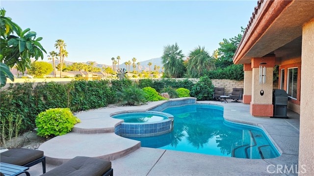 Detail Gallery Image 1 of 44 For 28 White Sun Way, Rancho Mirage,  CA 92270 - 3 Beds | 2/1 Baths