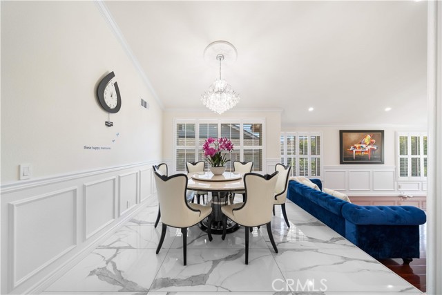 23072 Aspen Knoll Drive, Diamond Bar CA: https://media.crmls.org/medias/18f3b660-b5ad-4bef-8081-f81ceee22563.jpg