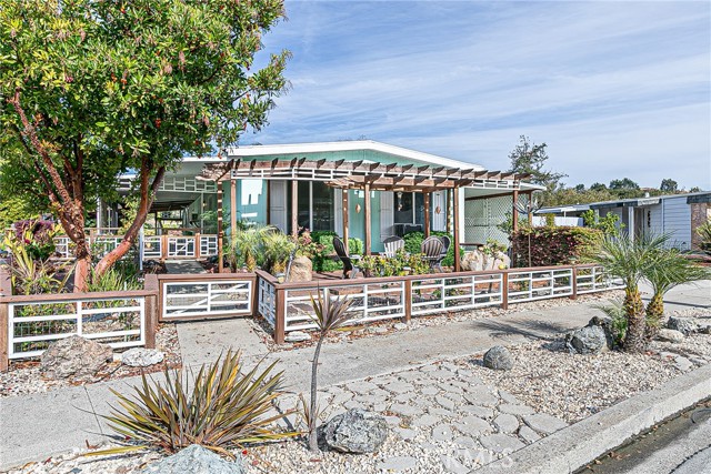 Detail Gallery Image 3 of 35 For 1171 Nacimiento Ave, Grover Beach,  CA 93433 - 2 Beds | 2 Baths