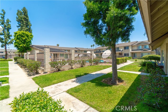 Detail Gallery Image 16 of 16 For 5950 Imperial Hwy Unit 35, South Gate,  CA 90280 - 3 Beds | 3 Baths