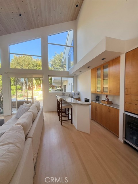 Detail Gallery Image 14 of 44 For 621 6th, Manhattan Beach,  CA 90266 - 3 Beds | 3/1 Baths