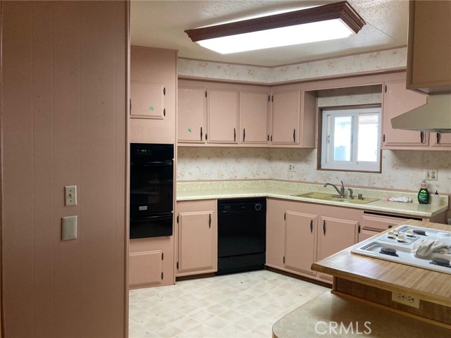 Detail Gallery Image 7 of 24 For 10333 Overland Trl, Cherry Valley,  CA 92223 - 2 Beds | 2 Baths