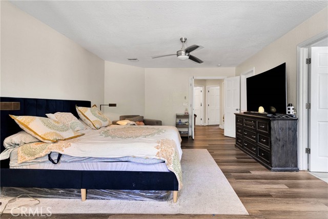 10325 Sheep Creek Road, Phelan CA: https://media.crmls.org/medias/18f7ba18-defd-4d4d-a5a7-b7a6e166099f.jpg