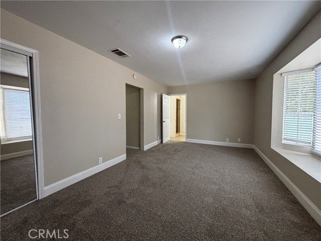 Detail Gallery Image 13 of 24 For 7447 Loma Verde Ave, Canoga Park,  CA 91303 - 3 Beds | 2 Baths