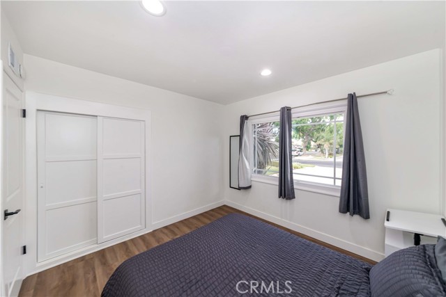 Detail Gallery Image 21 of 30 For 1048 Fairbrook Ln, Santa Ana,  CA 92706 - 4 Beds | 2 Baths