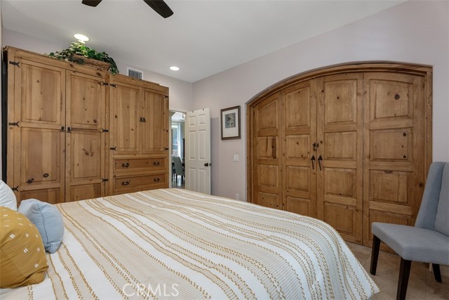 7 Mariposa, Rancho Santa Margarita CA: https://media.crmls.org/medias/18f8b4bc-c8db-49c1-9789-c3810191b5b1.jpg