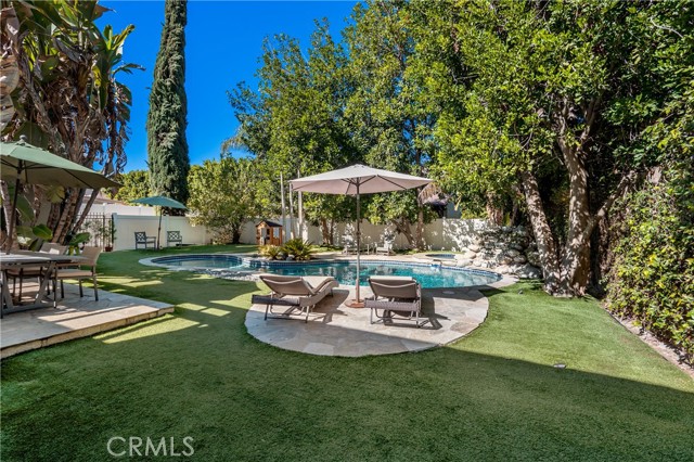 13047 Magnolia Boulevard photo 39