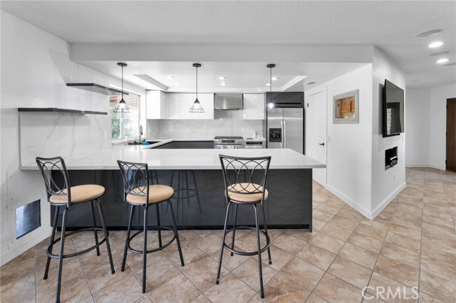 18343 Cocopah Court, Apple Valley CA: https://media.crmls.org/medias/18f8f47b-5aa5-4f94-9ffb-e0cc7d594b67.jpg